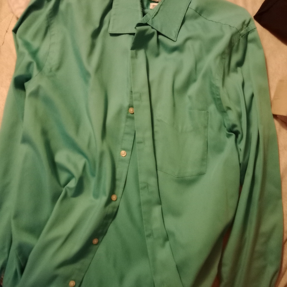 Van Heusen Men's Green Shirt